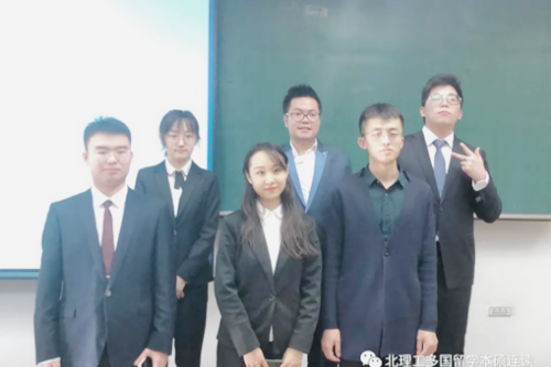珍惜现在，不留遗憾，我们的青春不散场